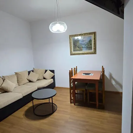 Tirent Apartment-cozy 2-bedroom In Don Bosko