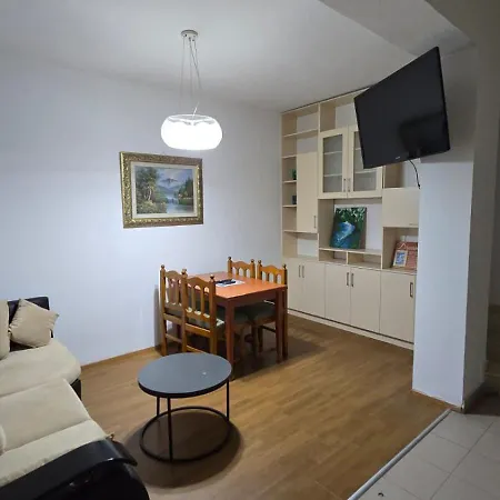 Tirent Apartment-cozy 2-bedroom In Don Bosko Appartement Tirana
