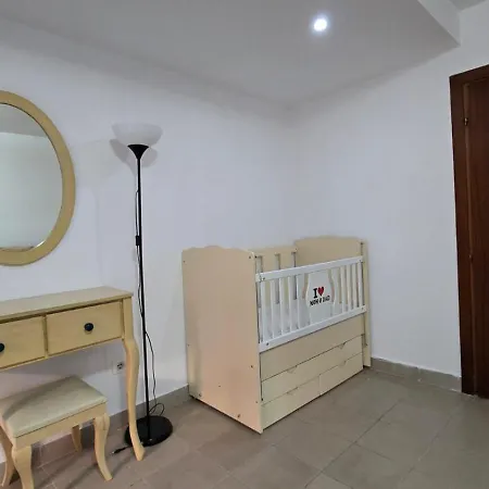 Tirent Apartment-cozy 2-bedroom In Don Bosko 아파트 *