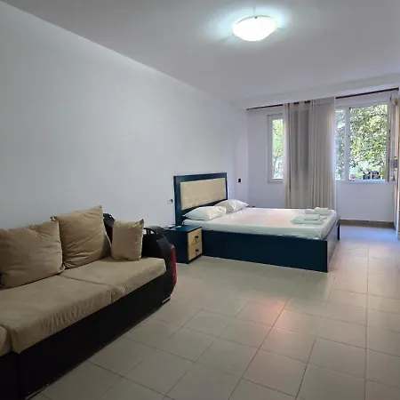 Tirent Apartment-cozy 2-bedroom In Don Bosko 아파트