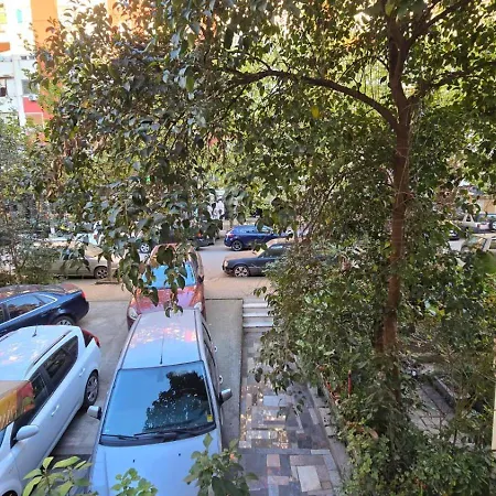 Tirent Apartment-cozy 2-bedroom In Don Bosko 아파트 티라나